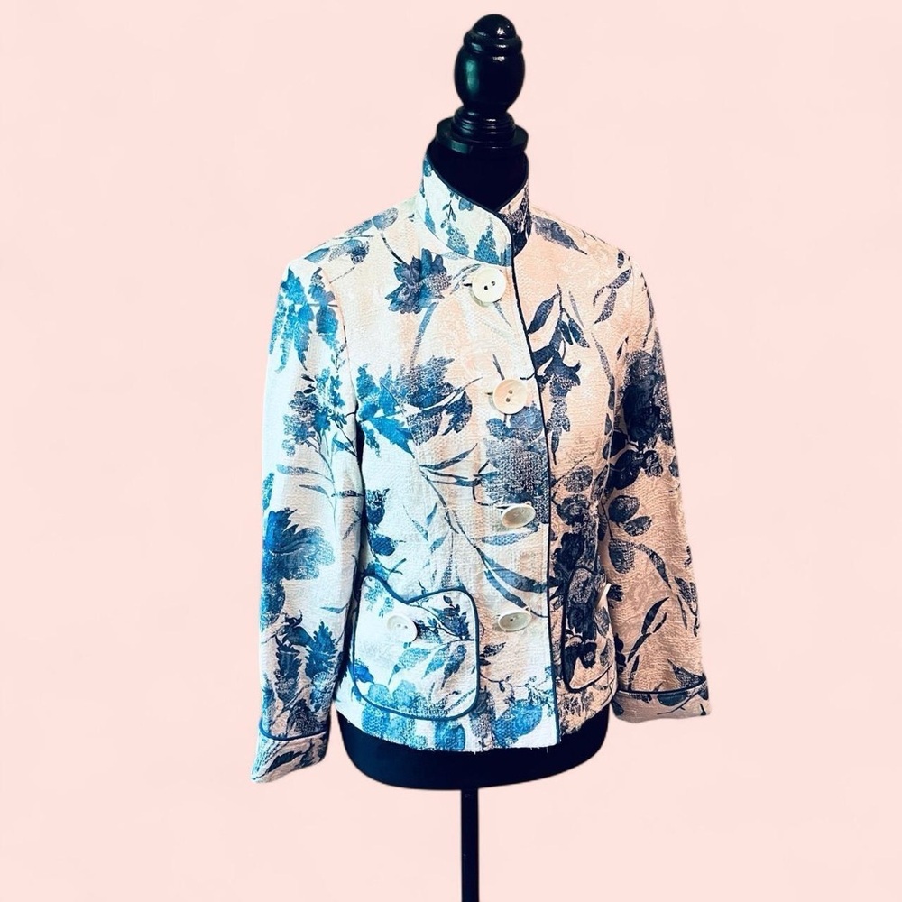 Coldwater Creek Blue White Color Floral Jacket 6P